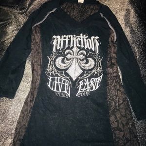 Affliction 1/4 length sleeve